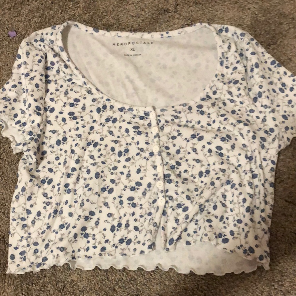 White floral button up croptop